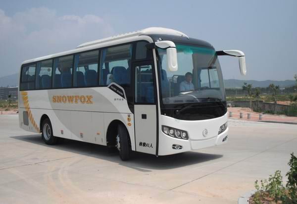 金旅9米24-39座客车(XML6907J28N)