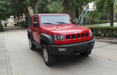 BJ2020D4V型越野车