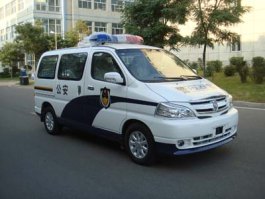 囚车