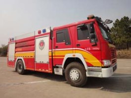 南马牌NM5190GXFPM80/ZZ泡沫消防车