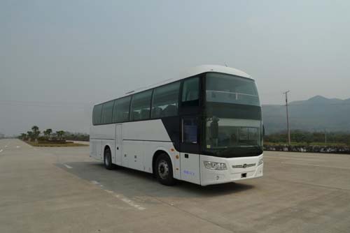 桂林10.8米24-57座客车(GL6118HCD1)