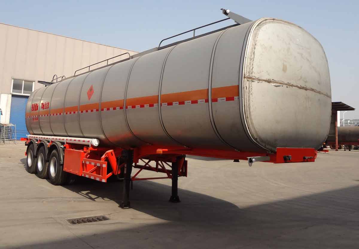 兴扬11.6米31吨3轴易燃液体罐式运输半挂车(XYZ9407GRYC)