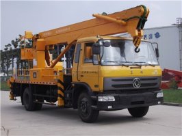 高空作业车