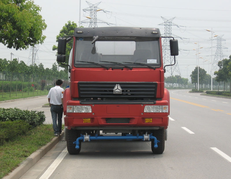 洒水车图片