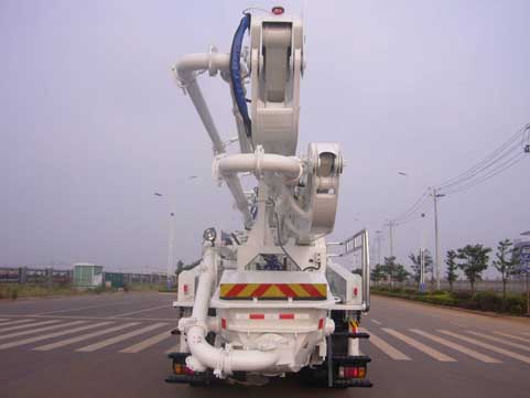 中联牌ZLJ5260THB混凝土泵车公告图片