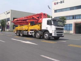 混凝土泵车