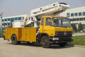 高空作业车