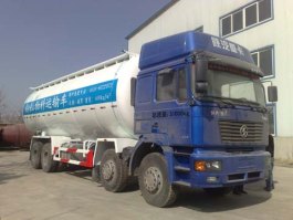 粉粒物料运输车