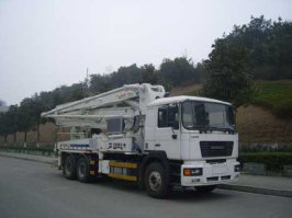 中联牌ZLJ5299THB混凝土泵车