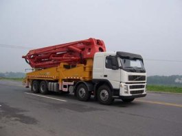 混凝土泵车