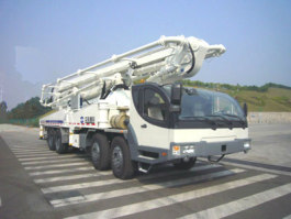 混凝土泵车