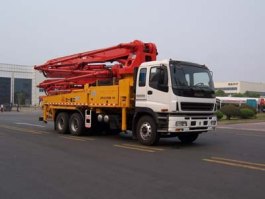 混凝土泵车