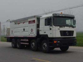 稀浆封层车