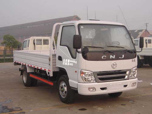CNJ1040FD33B1 南骏120马力单桥柴油4.3米国三载货汽车图片