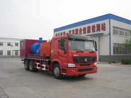 油龙牌YLL5180TXL洗井清蜡车