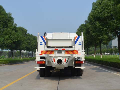 中联牌ZLJ5162THB车载式混凝土泵车公告图片