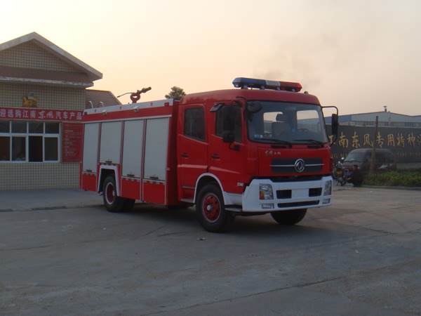 江特牌JDF5150GXFPM60T泡沫消防车公告图片