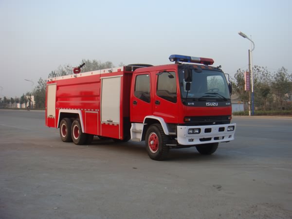 JDF5240GXFPM110W 江特牌泡沫消防车图片