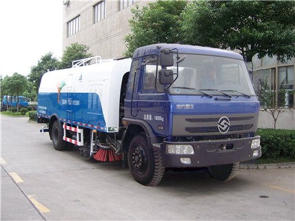 CGJ5160TQS型清洗扫路车图片