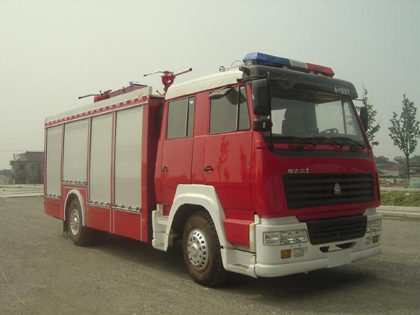 MG5190TXFGP65型干粉泡沫联用消防车图片