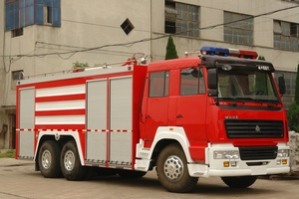 隆华牌BBS5260TXFGP100干粉泡沫联用消防车