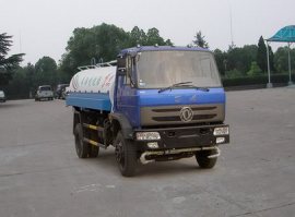 绿化喷洒车