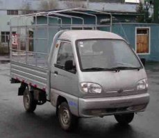 仓栅式运输车