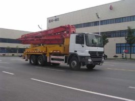混凝土泵车