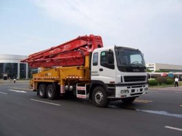 混凝土泵车