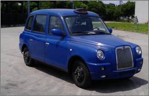 英伦牌SMA7242C01型轿车