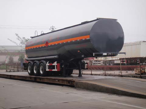 万事达12米31.6吨3轴易燃液体罐式运输半挂车(SDW9401GRY)
