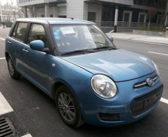 力帆牌LF7132J型轿车