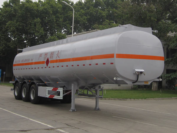 宇通13米32.5吨3轴易燃液体罐式运输半挂车(YTZ9403GRYA)