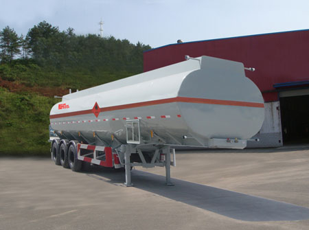 普诚12.1米32吨3轴易燃液体罐式运输半挂车(PC9403GRYA)