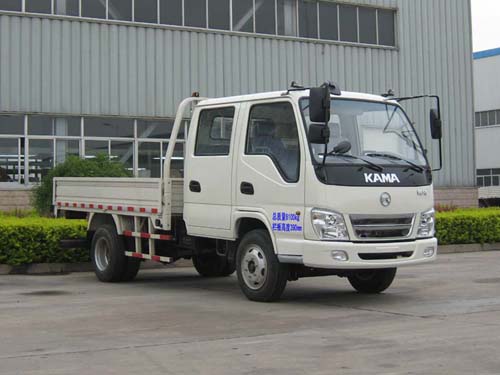 凯马 106马力 载货汽车(KMC1086S3)