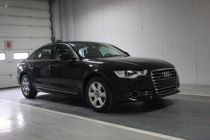 奥迪牌FV7281BDDBG型轿车