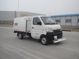 路面养护车
