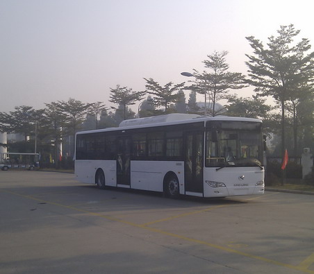 金龙12米10-37座纯电动城市客车(XMQ6127AGBEV2)