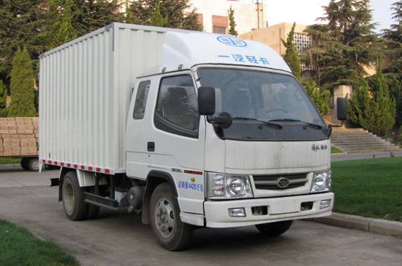 解放牌CA5040XXYK11L1R5E4厢式运输车