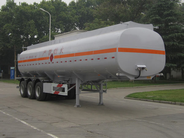 宇通11.7米31.7吨3轴易燃液体罐式运输半挂车(YTZ9404GRYA)
