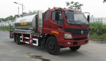 沥青洒布车