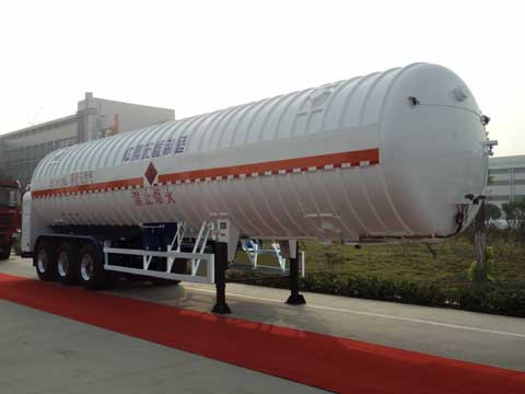 宏图13米23.9吨3轴低温液体运输半挂车(HT9400GDYG)