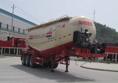 神鹰10.8米31吨3轴中密度粉粒物料运输半挂车(YG9402GFL)