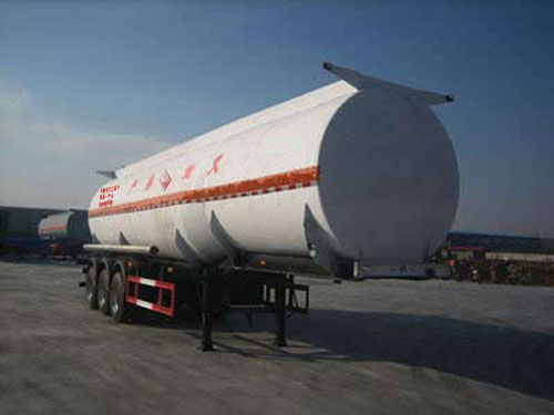 华昌11.8米32吨3轴化工液体运输半挂车(QDJ9405GHYA)