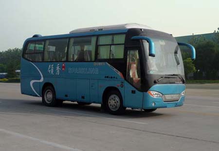 中通8米24-33座客车(LCK6809H1)