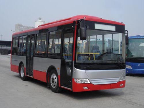金旅8米10-28座城市客车(XML6805J28C)