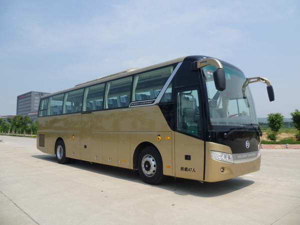 金旅10.5米24-47座客车(XML6103J15N)