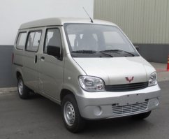 五菱牌LZW6388DAVF型多用途乘用车