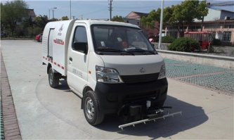 路面养护车