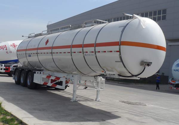 宇通13米30.5吨3轴易燃液体罐式运输半挂车(YTZ9400GRYD)